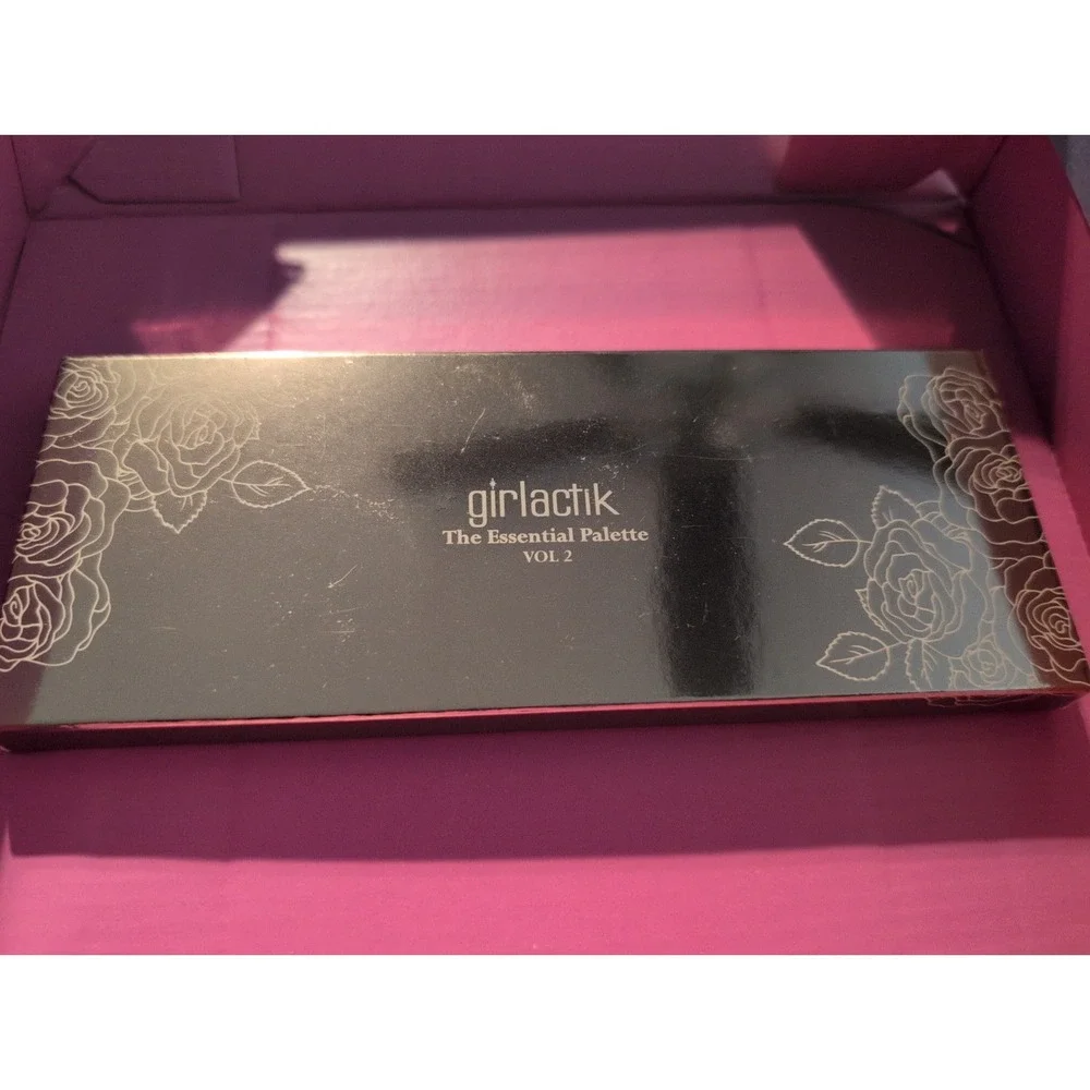 Girlactik The Essential Palette Vol.‎ 2 NIB